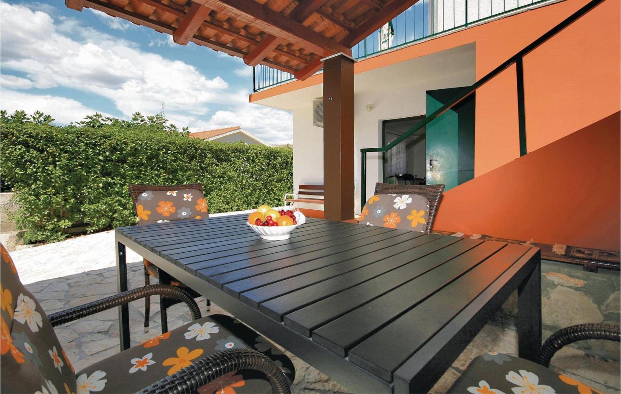 2 Bedroom Beautiful Home In Sparadici Grebaštica Exteriér fotografie